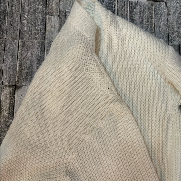 Vintage Coverdale Knitting Mills Edmonton AB Varsity Cardigan - Picture 4 of 5